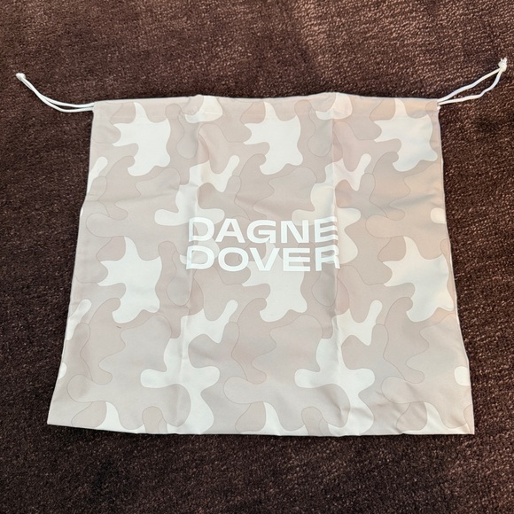 Dagne Dover Arlo Tech Organizer Large - Picture 7 of 7